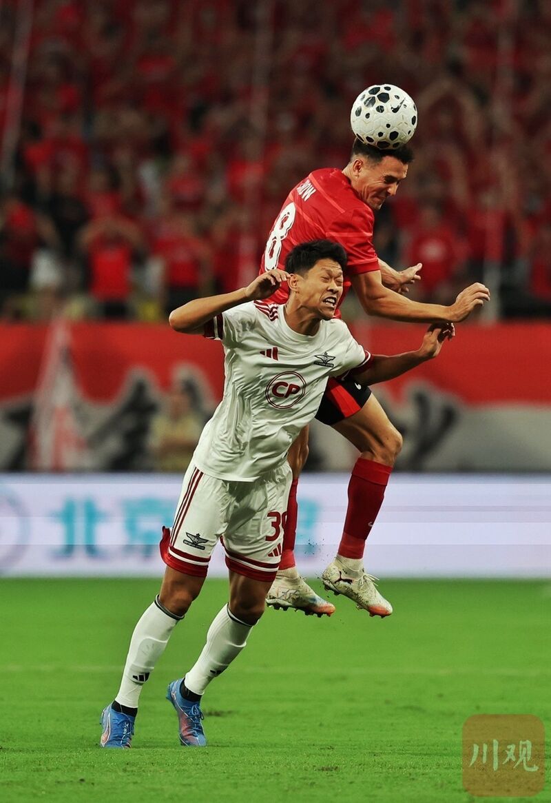 包含成都蓉城发布备战花絮，关键时刻伤情更新，荷甲任务艰巨，临场指挥获称赞的词条-开云官方平台