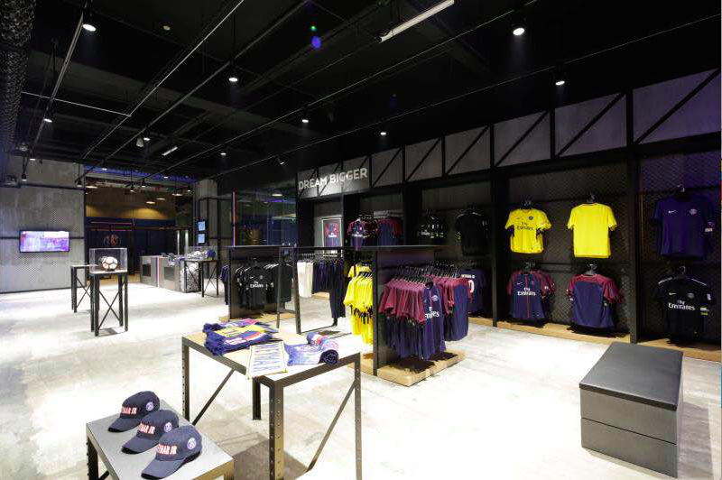 巴黎圣日耳曼训练开放日，今晚更衣室发声引欢呼，欧篮联在即，训练强度明显提升的简单介绍