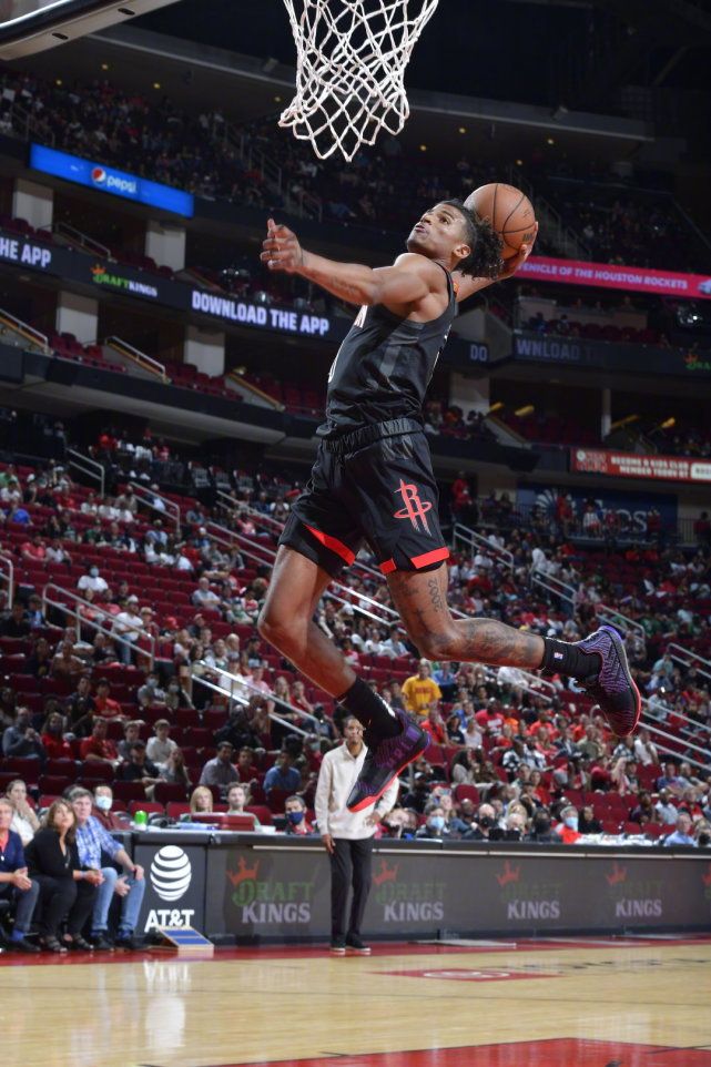 芝加哥公牛训练开放日；今夜再遭质疑引欢呼；NBA总决赛在即；年轻球员得到机会的简单介绍-开云官方平台